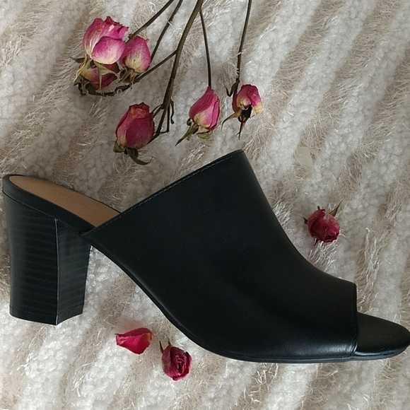Liz Claiborne Shoes - Liz Claiborne Pearse Mule Peep Toe Heels Black 6.5